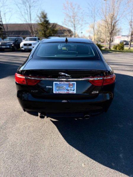 2016 Jaguar XF 35t Prestige