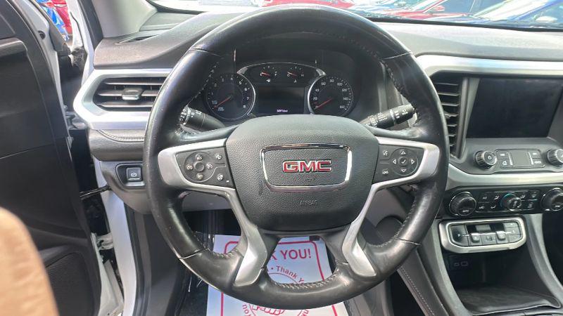 2022 GMC Acadia AWD SLT