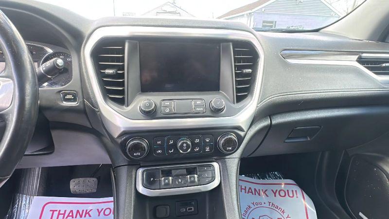 2022 GMC Acadia AWD SLT