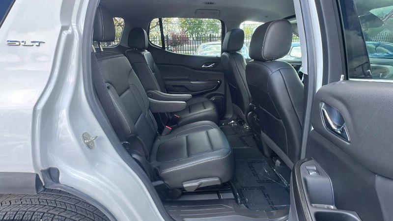 2022 GMC Acadia AWD SLT