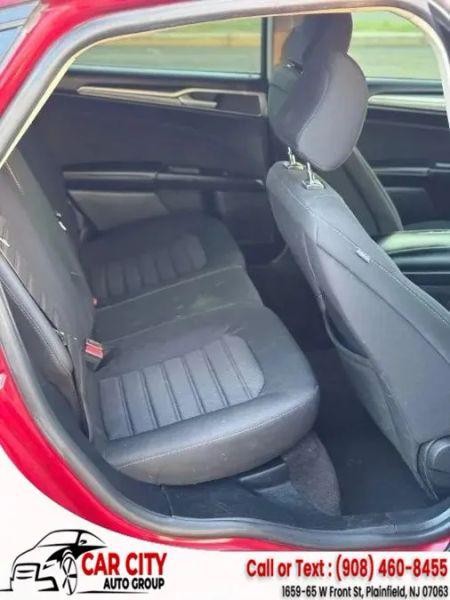 2020 Ford Fusion SE