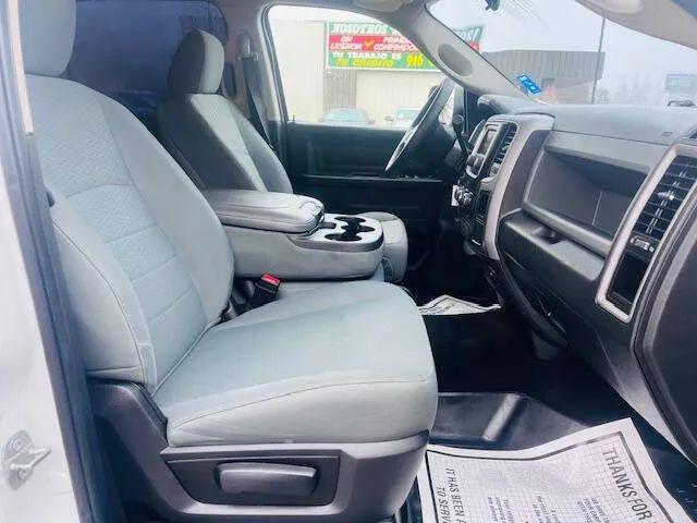 2017 Ram 2500 Tradesman Crew Cab 4x4 6'4" Box
