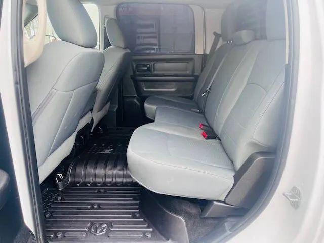 2017 Ram 2500 Tradesman Crew Cab 4x4 6'4" Box