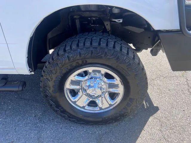 2019 Ram 3500 Tradesman Crew Cab 4x4 8' Box