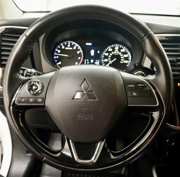 2019 Mitsubishi Outlander SE
