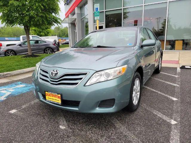 2011 Toyota Camry LE V6 for sale in Falls Church, VA