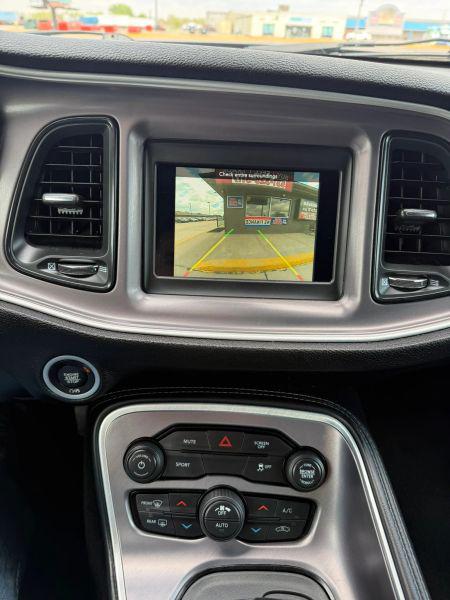 2022 Dodge Challenger SXT AWD