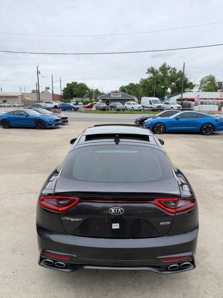 2019 Kia Stinger Base