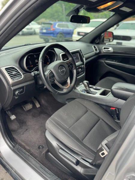 2018 Jeep Grand Cherokee Laredo 4x2