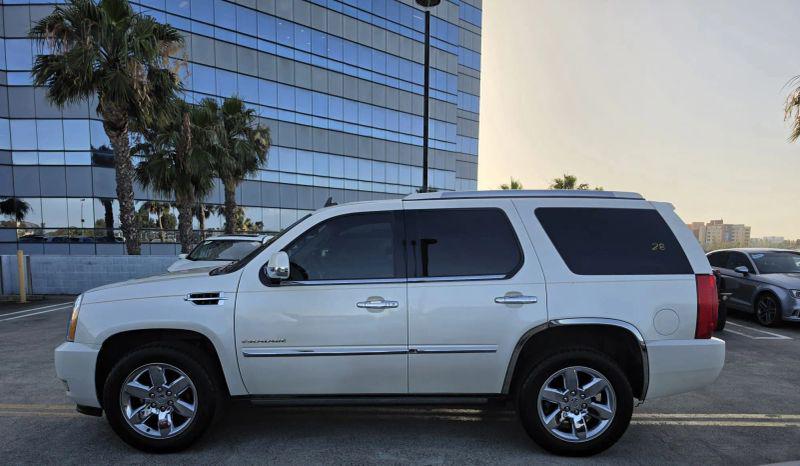 2012 Cadillac Escalade Luxury