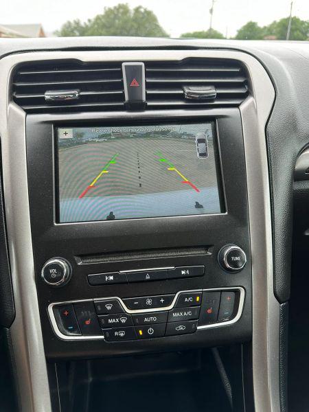 2017 Ford Fusion Hybrid SE