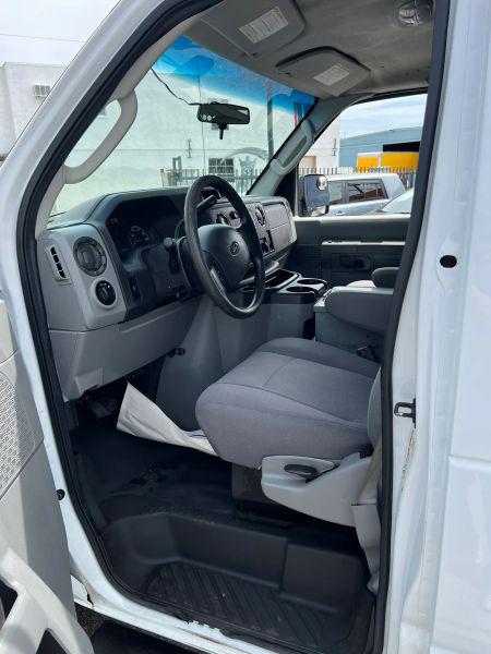 2014 Ford E-250 Base