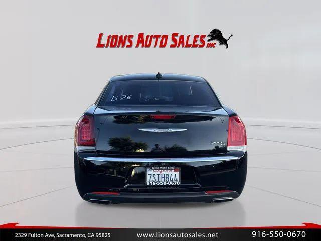 2016 Chrysler 300 300C