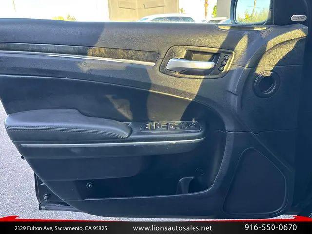 2016 Chrysler 300 300C