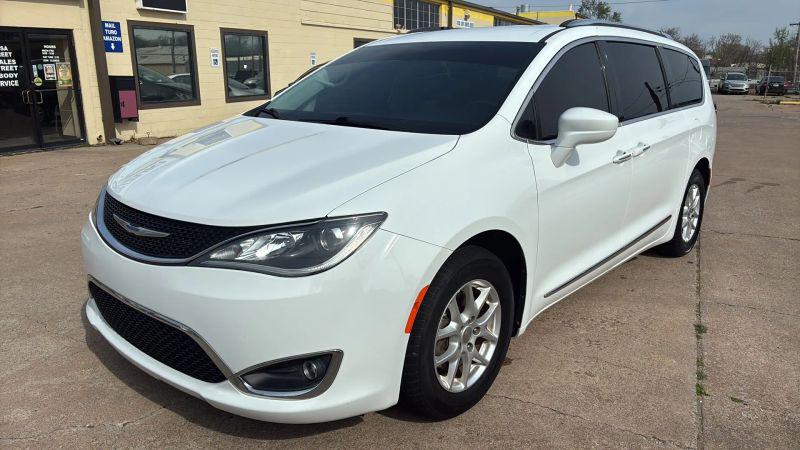 2020 Chrysler Pacifica Touring L for sale in Tulsa, OK