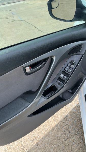 2015 Hyundai Elantra SE for sale in Tulsa, OK
