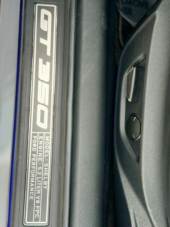 2016 Ford GT Shelby GT350 Coupe 2D