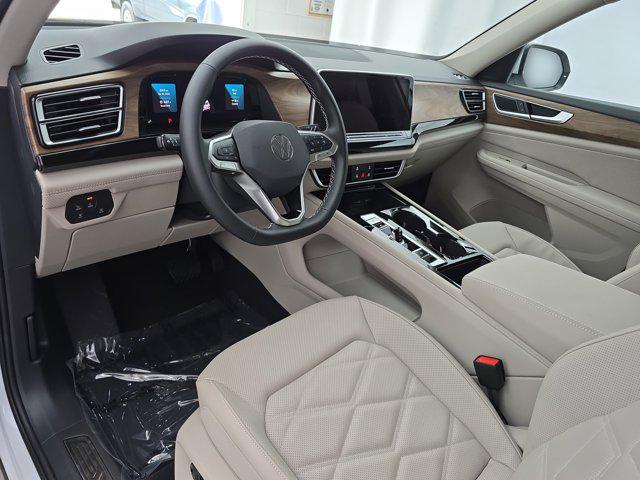 2026 Volkswagen Atlas SE with Technology