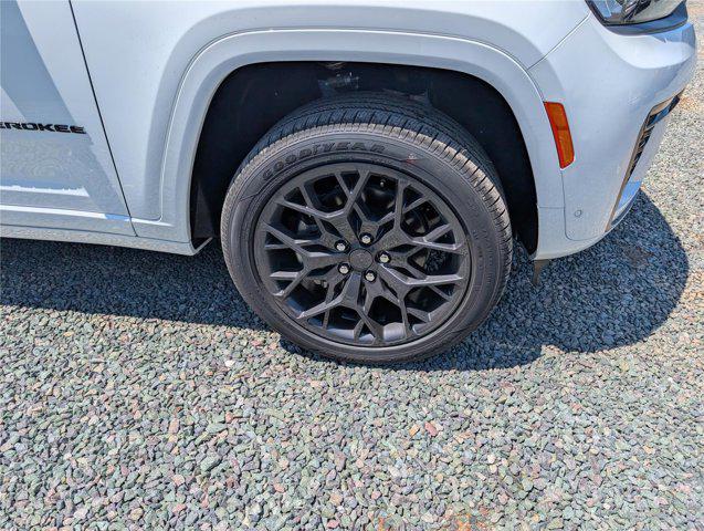 2026 Jeep Grand Cherokee L Summit 4x4