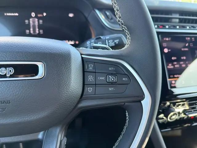 2026 Jeep Grand Cherokee Altitude 4x4