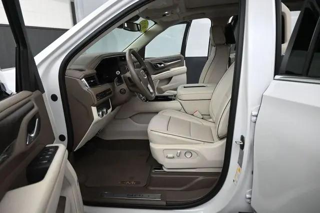 2023 GMC Yukon XL 4WD Denali