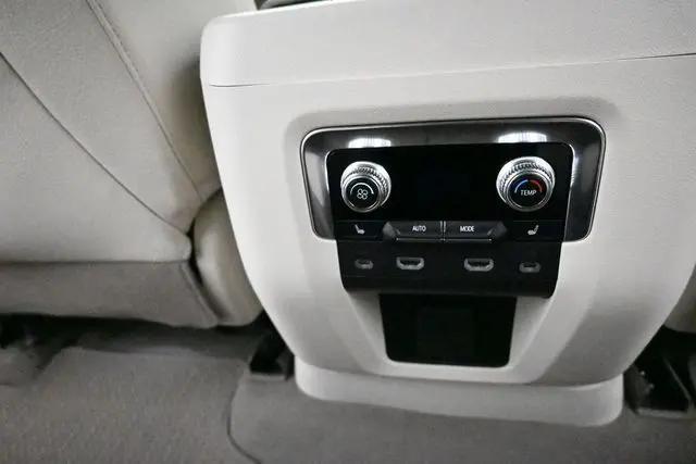2023 GMC Yukon XL 4WD Denali