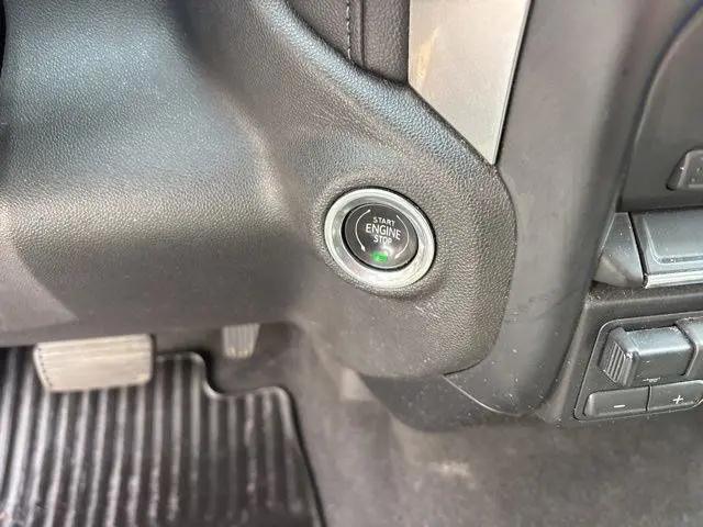 2020 Chevrolet Silverado 1500 4WD Crew Cab Short Bed RST