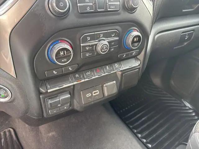 2020 Chevrolet Silverado 1500 4WD Crew Cab Short Bed RST