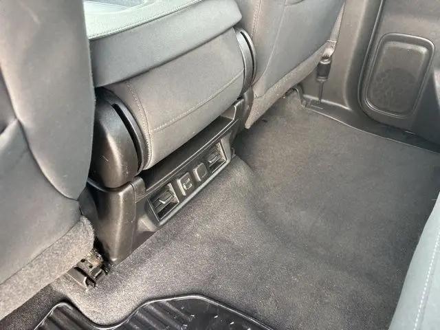 2020 Chevrolet Silverado 1500 4WD Crew Cab Short Bed RST