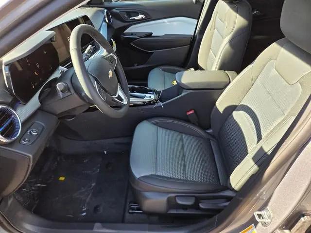 2026 Chevrolet Trax FWD LT