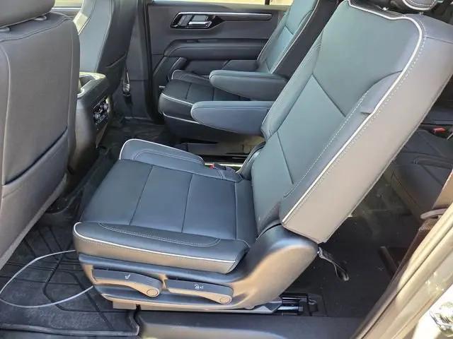 2026 Chevrolet Suburban Premier, 4WD