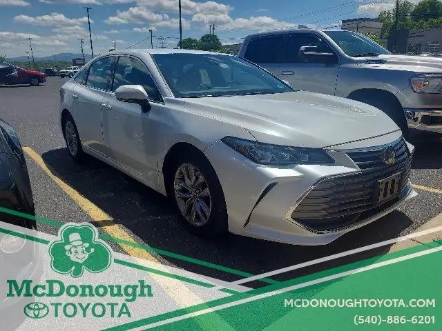 2022 Toyota Avalon XLE
