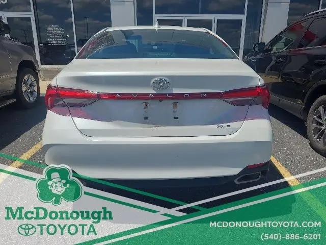 2022 Toyota Avalon XLE