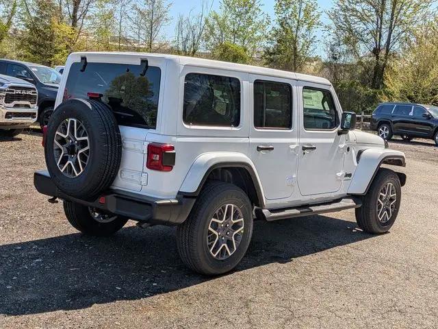 2026 Jeep Wrangler 4-Door Sahara 4x4