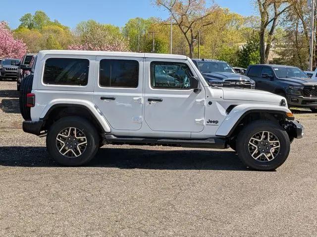 2026 Jeep Wrangler 4-Door Sahara 4x4