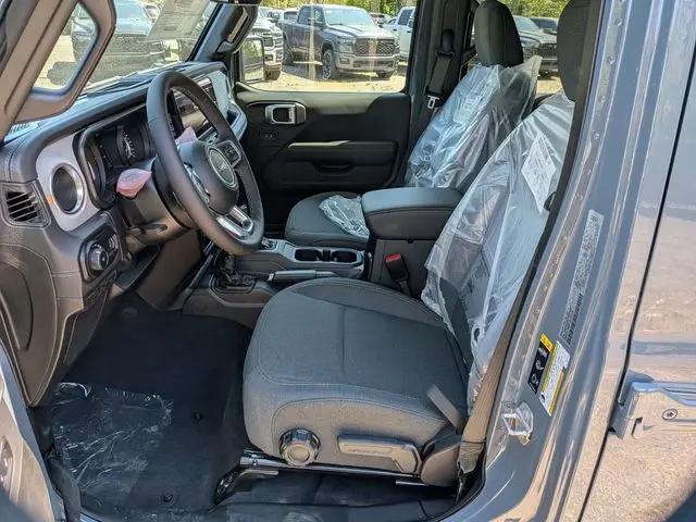2026 Jeep Wrangler 4-Door Sahara 4x4