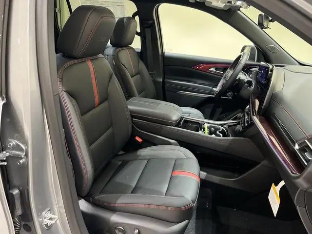 2026 Chevrolet Traverse FWD RS