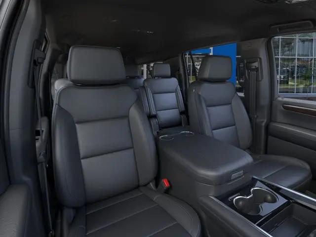 2026 Chevrolet Suburban LT, 4WD
