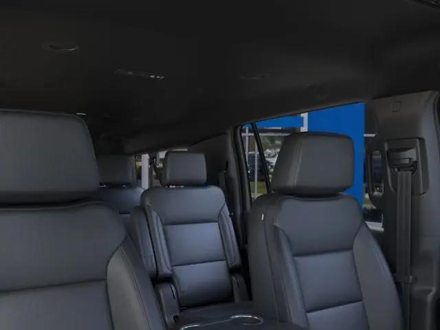 2026 Chevrolet Suburban LT, 4WD