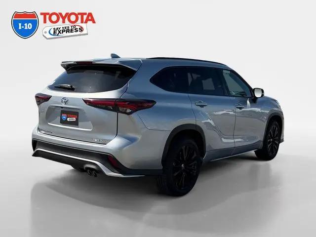 2025 Toyota Highlander XSE