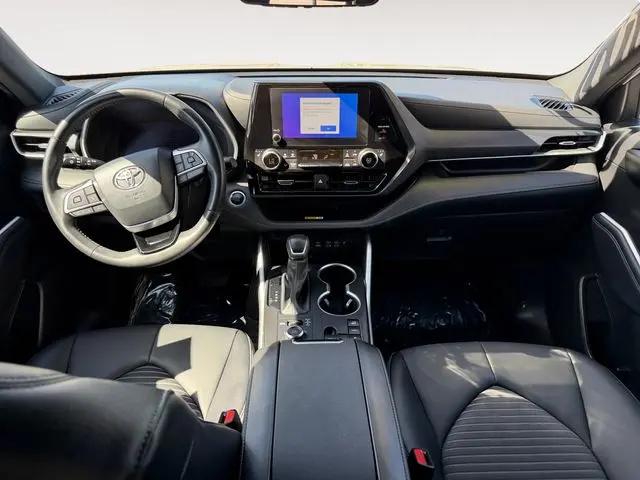 2025 Toyota Highlander XSE