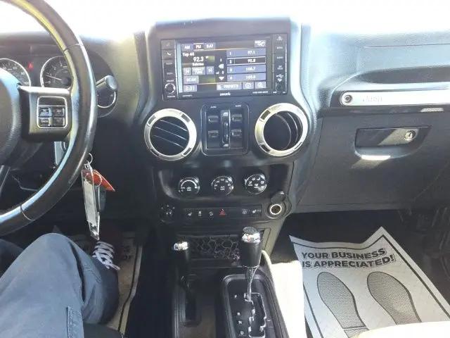 2017 Jeep Wrangler Unlimited Sahara 4x4