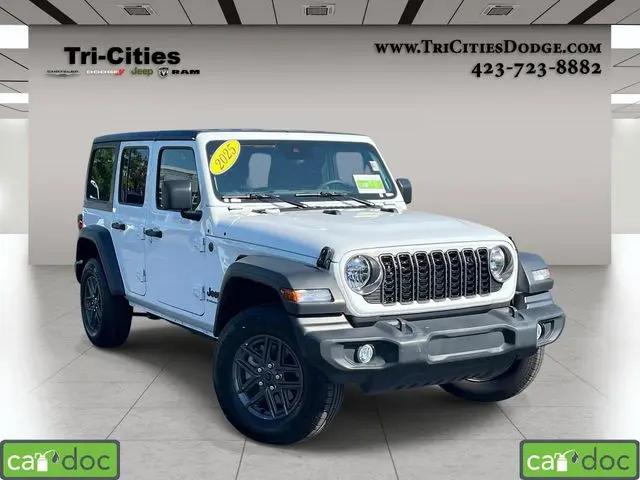 2025 Jeep Wrangler 4-Door Summit 4x4 for sale in Kingsport, TN
