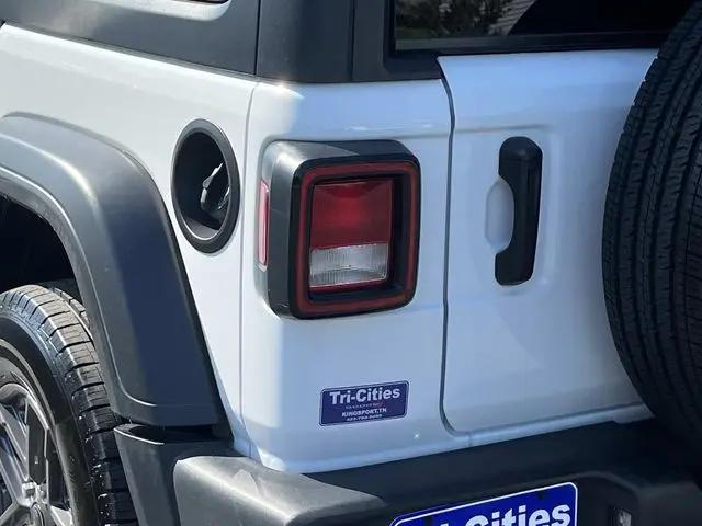 2025 Jeep Wrangler 4-Door Summit 4x4