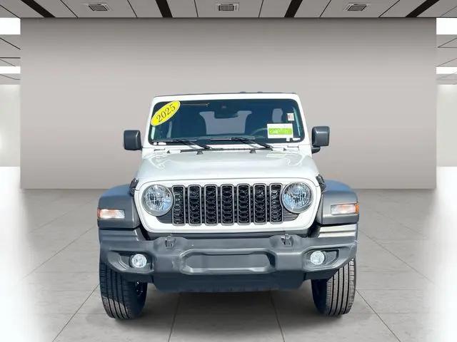 2025 Jeep Wrangler 4-Door Summit 4x4