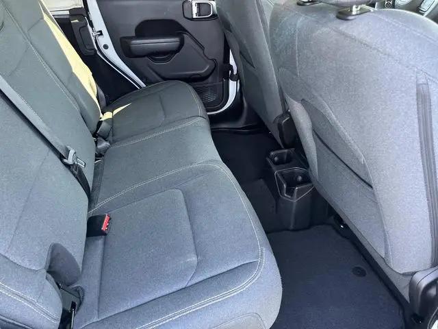 2025 Jeep Wrangler 4-Door Summit 4x4