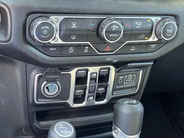 2025 Jeep Wrangler 4-Door Summit 4x4