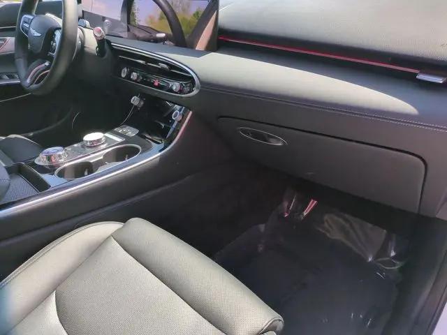 2026 Genesis GV70 2.5T