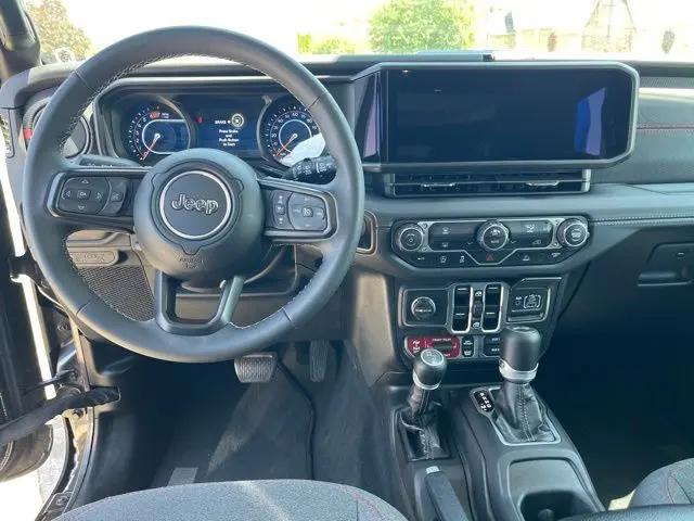 2025 Jeep Wrangler 4-Door Rubicon 4x4