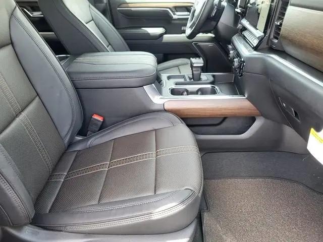 2026 Chevrolet Silverado 1500 4WD Crew Cab Short Bed High Country